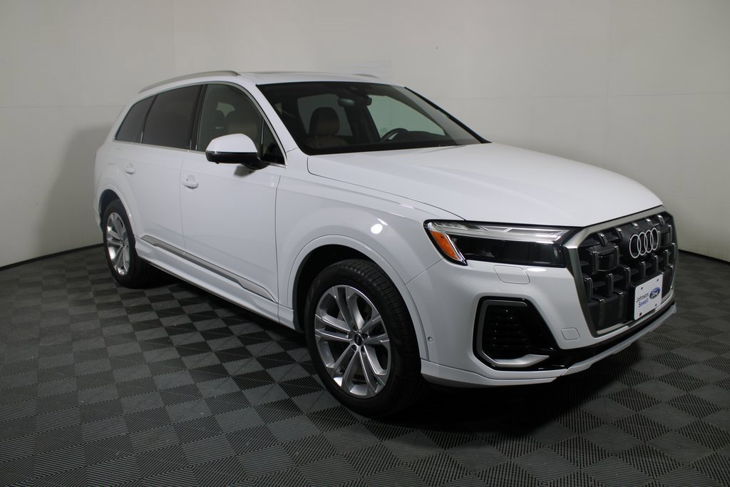 Used 2025 Audi Q7 3.0T Premium Plus w/ Premium Plus Package