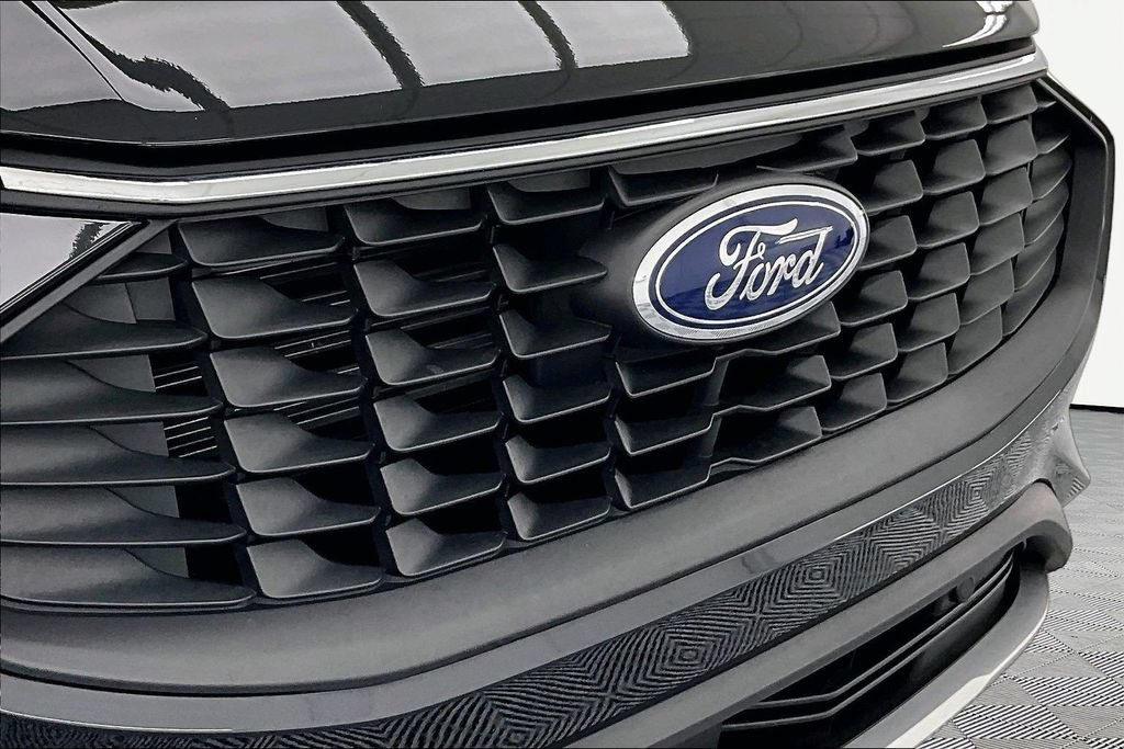 Certified 2024 Ford Escape Active AWD/4WD image 28