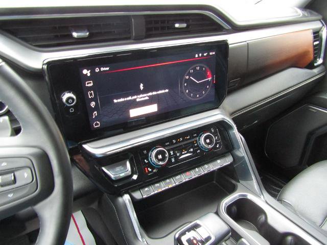 Used 2023 GMC Sierra 1500 Denali w/ Technology Package AWD/4WD image 37