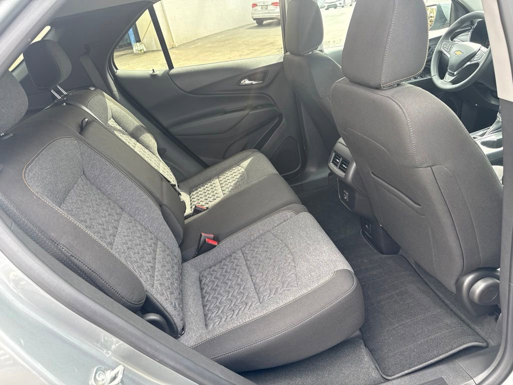 Used 2024 Chevrolet Equinox LT AWD/4WD image 34