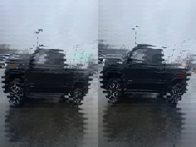 Used 2021 GMC Sierra 1500 AT4 w/ AT4 Premium Package image 6