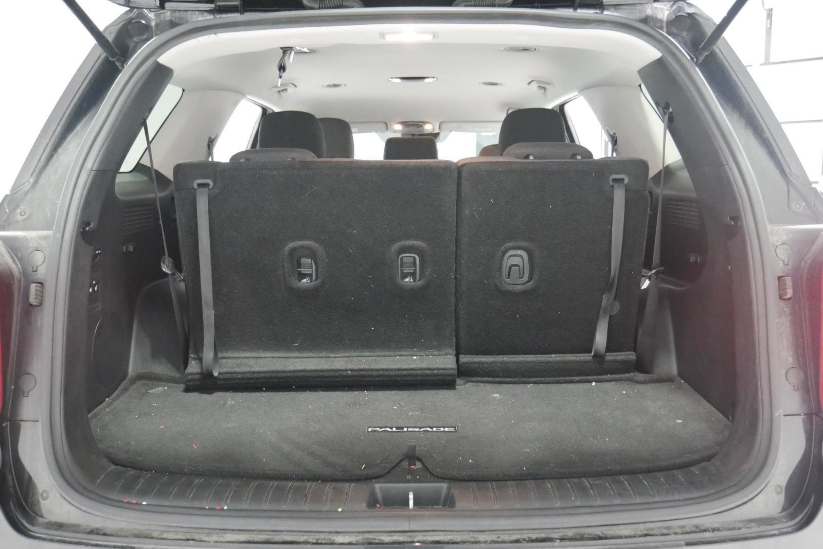 Used 2022 Hyundai Palisade SE image 26