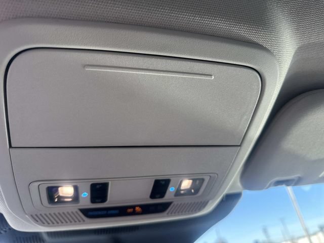 Certified 2025 Ford Explorer Active AWD/4WD image 25