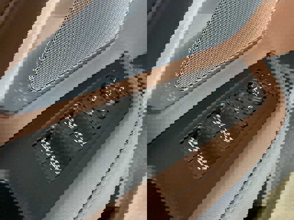 Used 2024 Acura RDX SH-AWD w/ Technology Package image 30