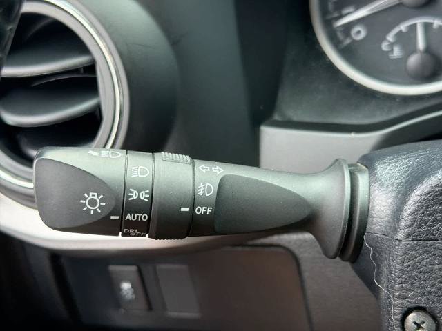 Used 2021 Toyota Tacoma SR5 AWD/4WD image 27