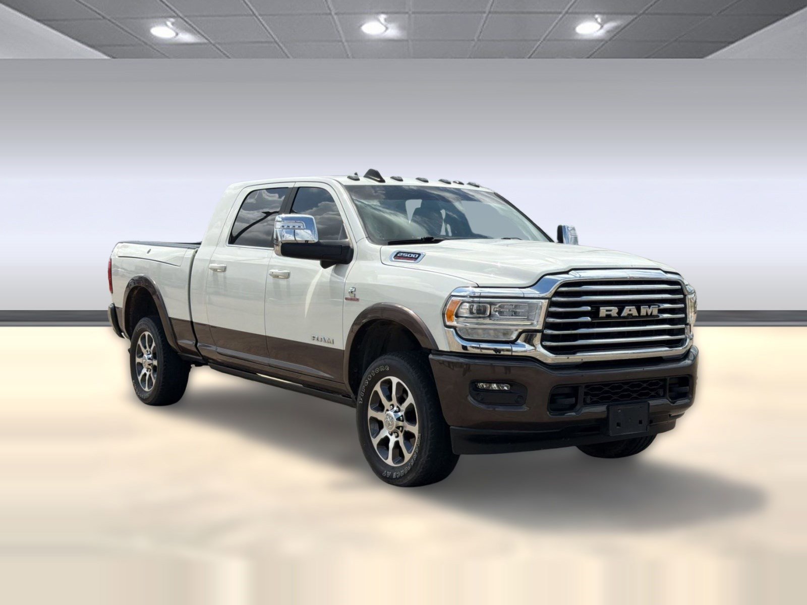 Used 2024 RAM 2500 Limited w/ Towing Technology Group AWD/4WD image 7
