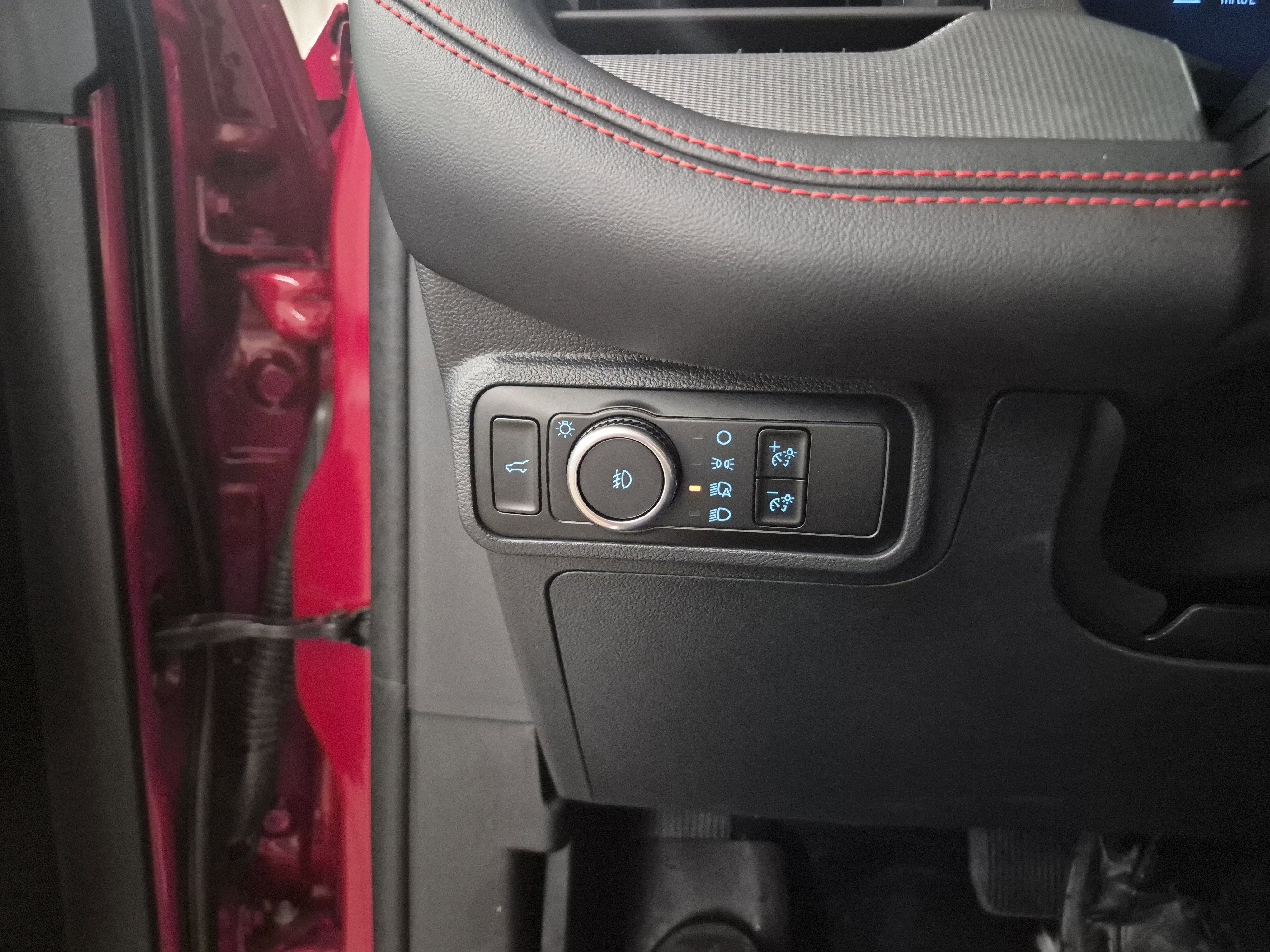 Certified 2025 Ford Explorer ST-Line image 23