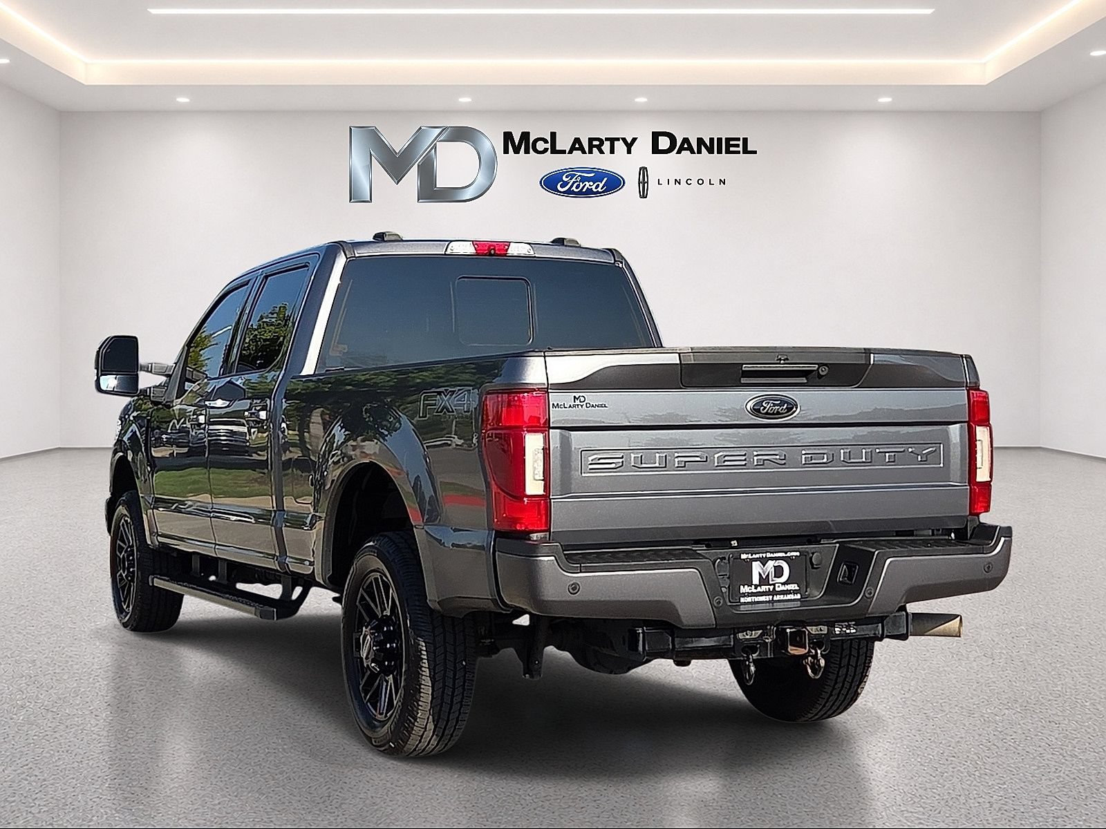 Certified 2022 Ford F250 Lariat w/ Lariat Ultimate Package AWD/4WD image 4