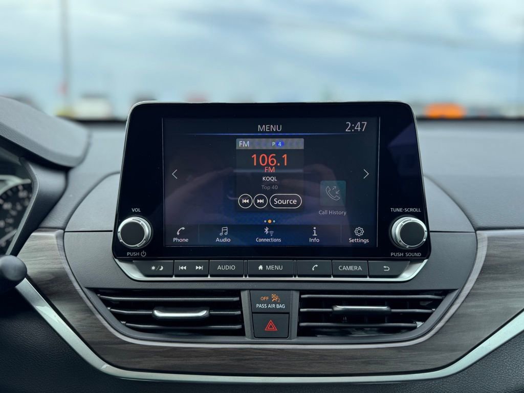 Used 2025 Nissan Altima 2.5 SV FWD image 22