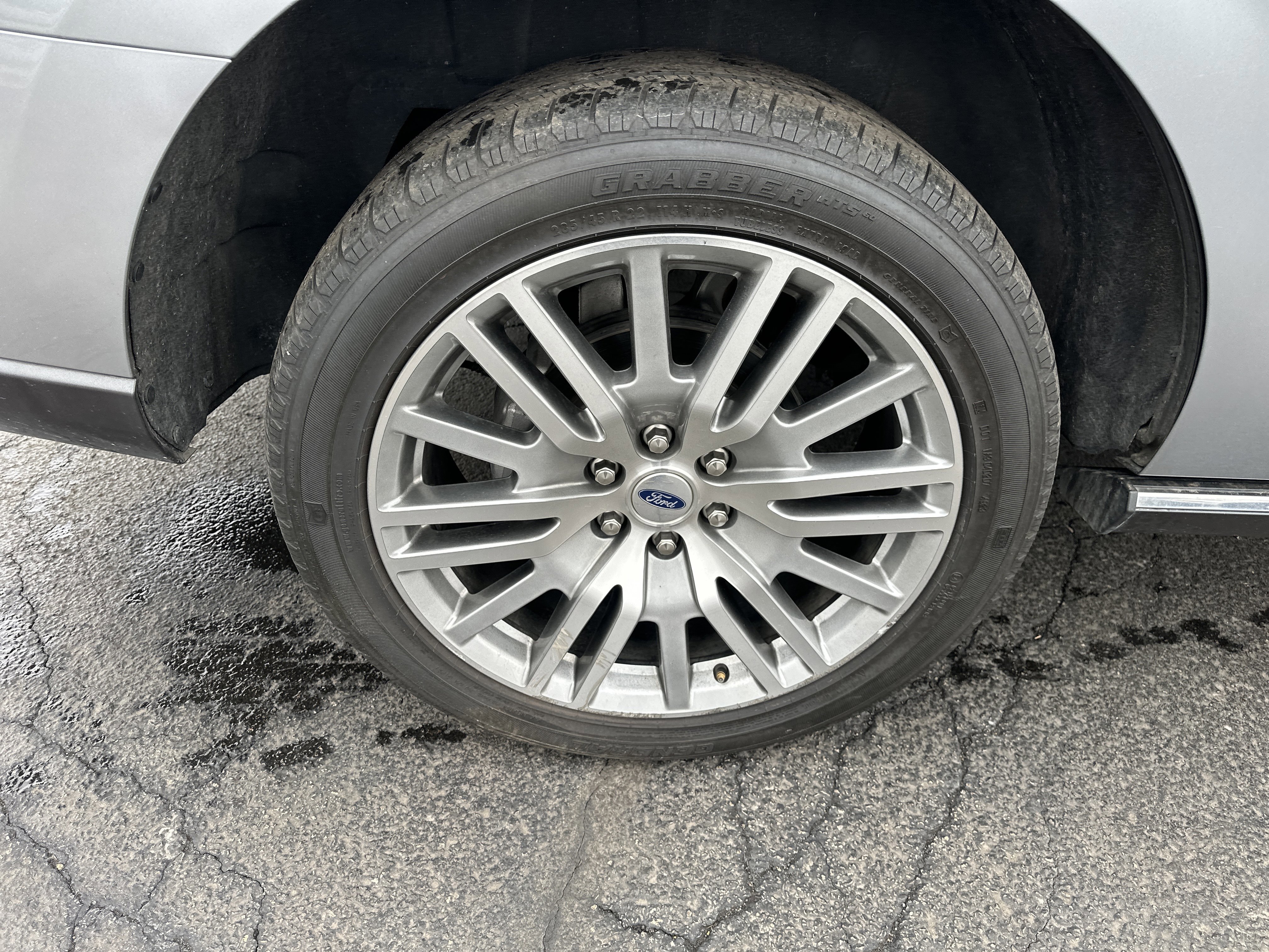 Certified 2024 Ford Expedition Limited image 12