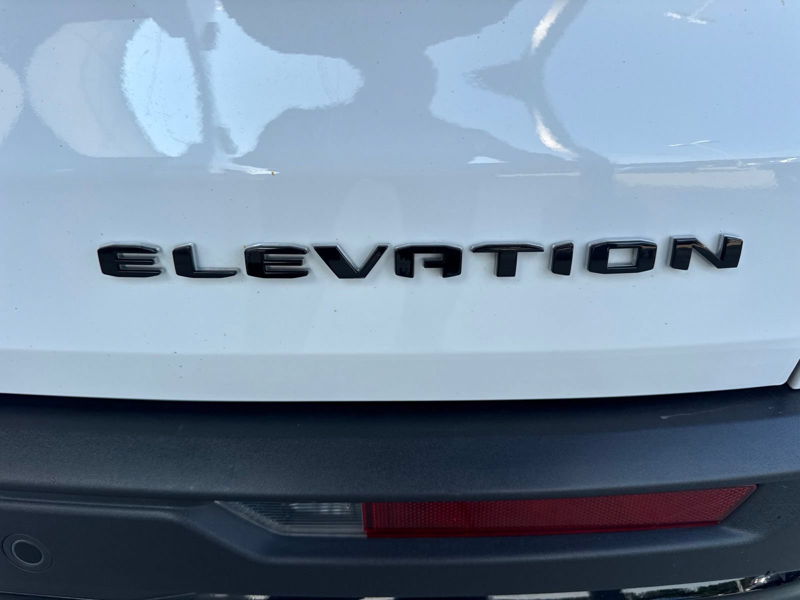 Used 2024 GMC Acadia Elevation w/ Black Edition FWD image 16