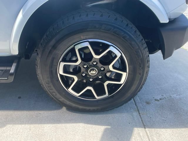 Certified 2025 Ford Bronco Outer Banks AWD/4WD image 11