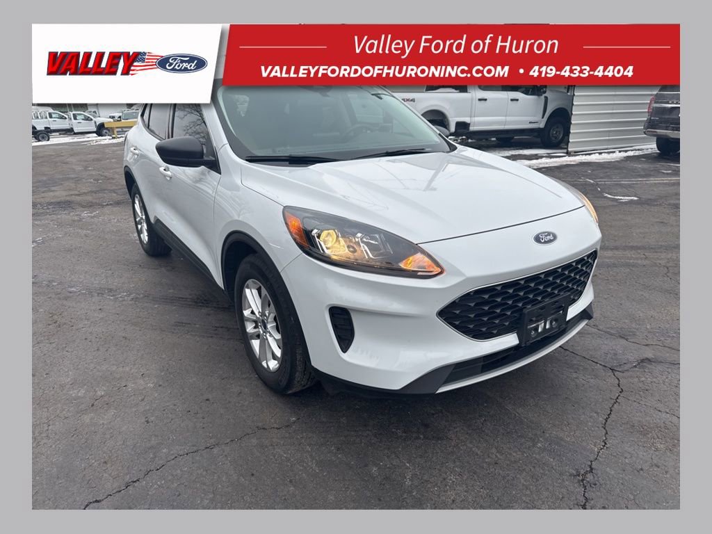 Certified 2022 Ford Escape SE image 1