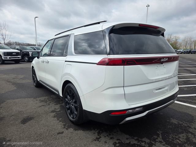 Used 2024 Kia Carnival SX Prestige image 3