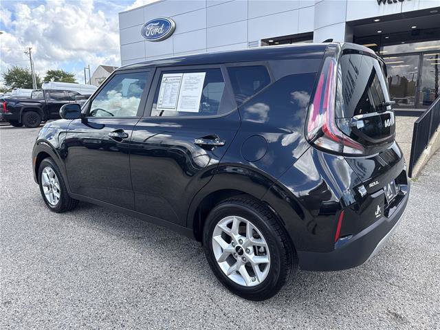 Used 2024 Kia Soul LX w/ Option Group 015 FWD image 12