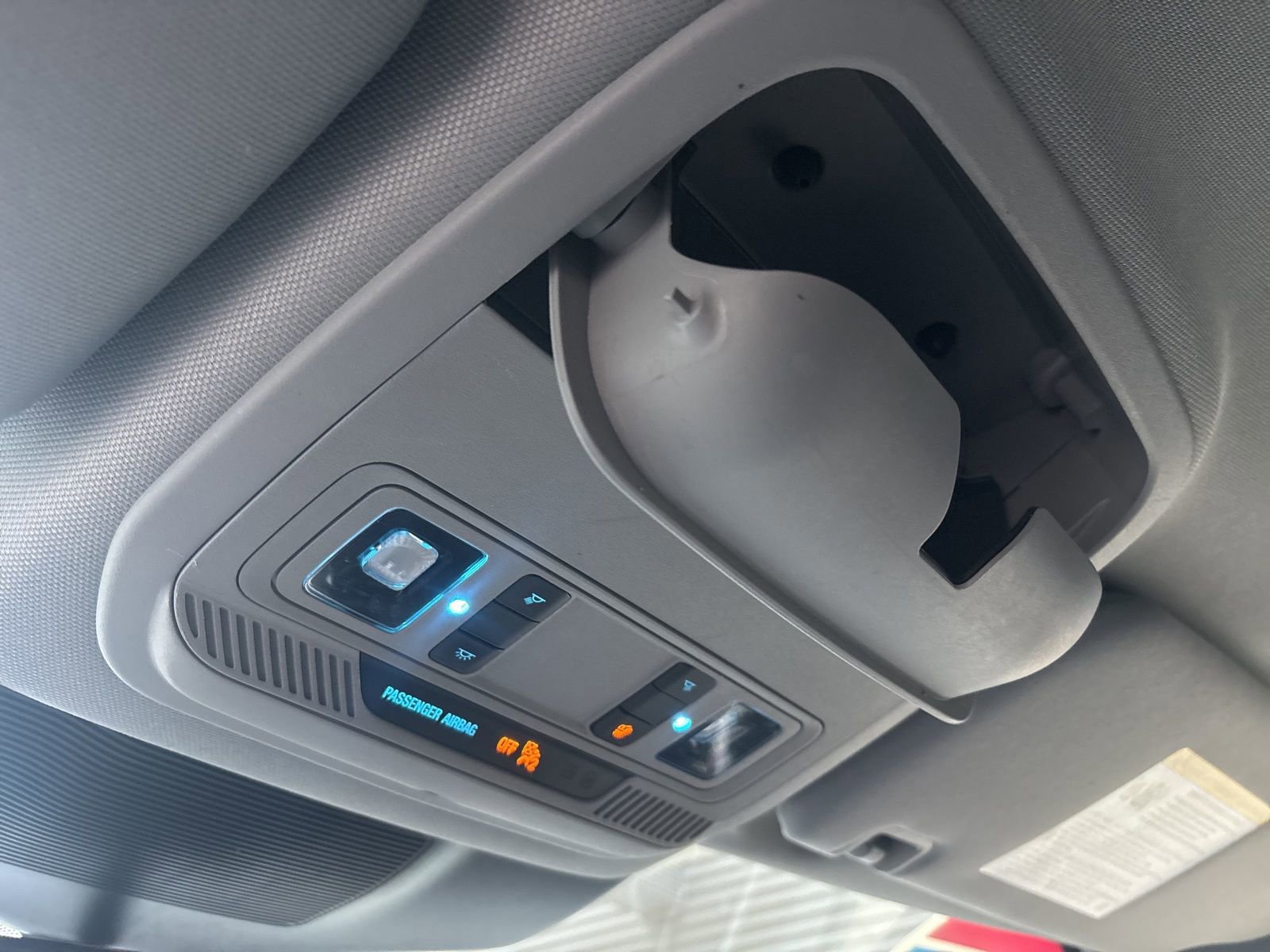 Certified 2021 Ford Explorer XLT w/ Equipment Group 202A image 33