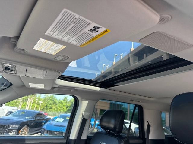 Certified 2025 Ford Expedition Max Platinum w/ Driver's Package AWD/4WD image 13