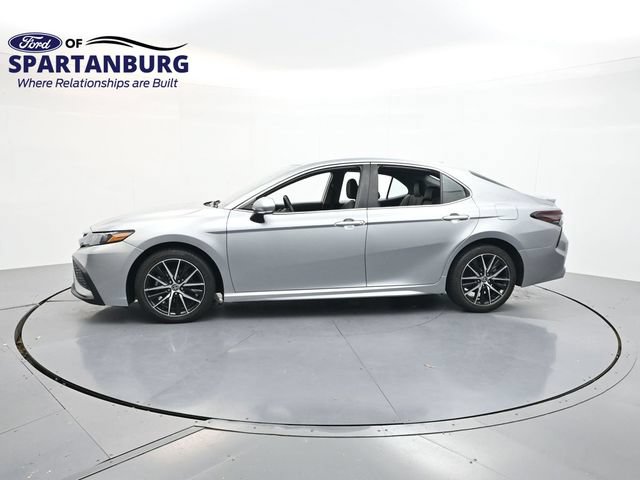 Used 2023 Toyota Camry SE FWD image 4