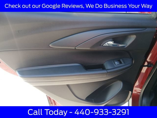 Used 2023 Chevrolet TrailBlazer RS w/ Sun and Liftgate Package AWD/4WD image 31