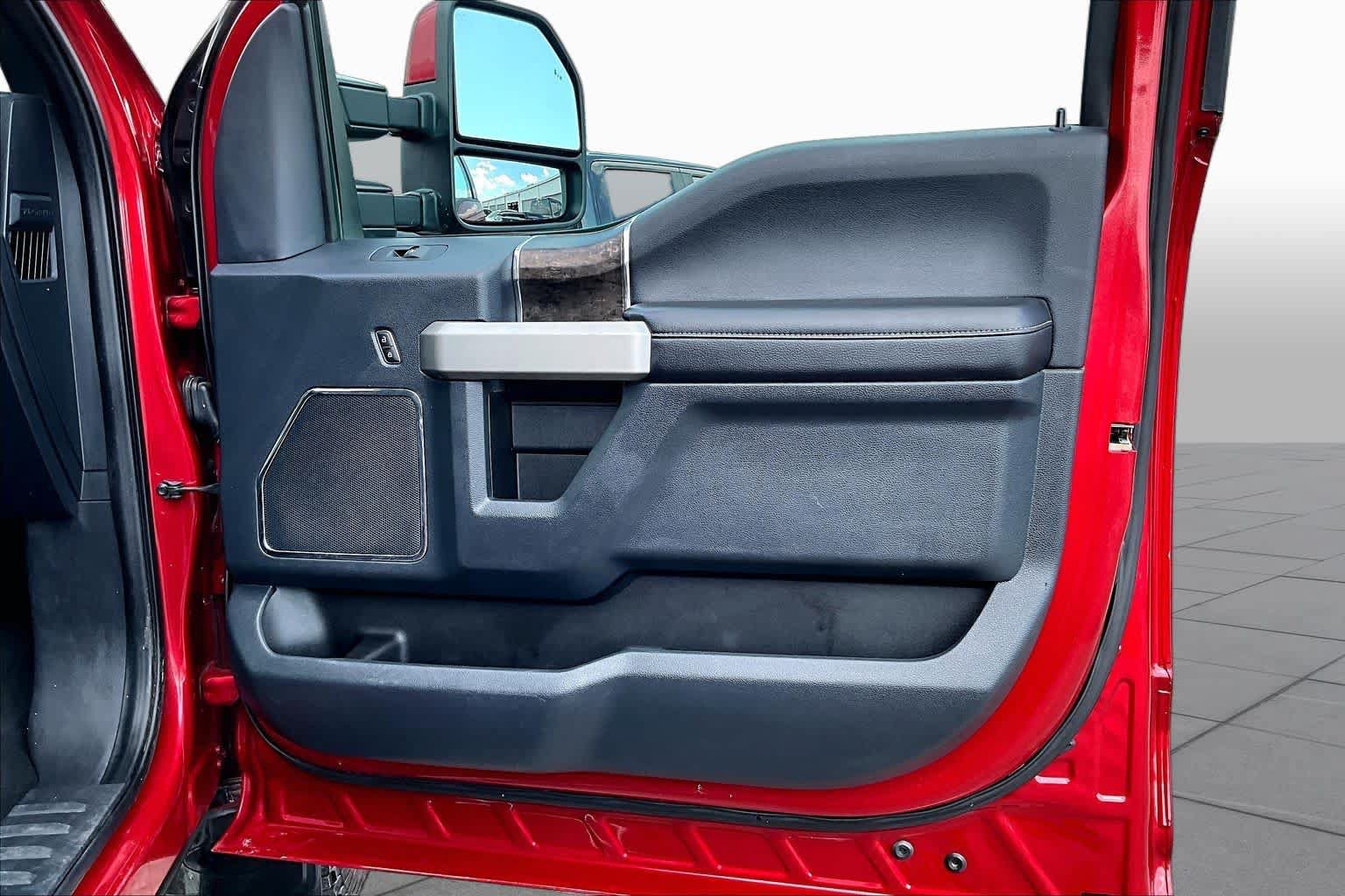 Certified 2022 Ford F350 Lariat w/ Lariat Ultimate Package AWD/4WD image 23