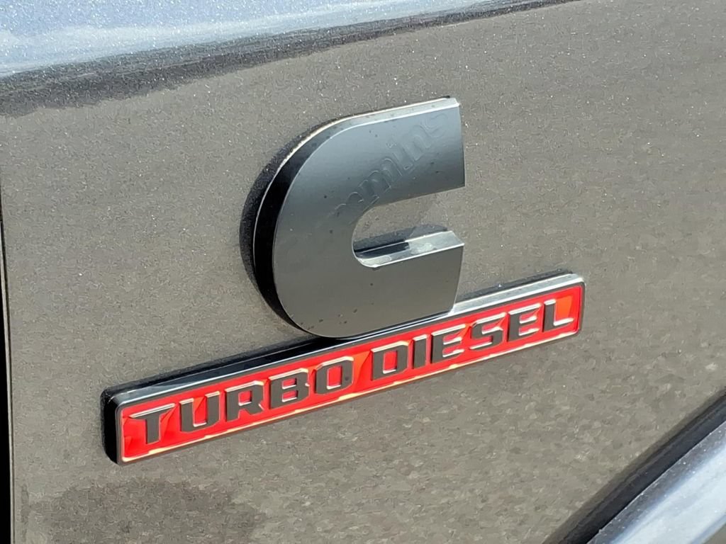 Used 2022 RAM 3500 Laramie RWD image 3