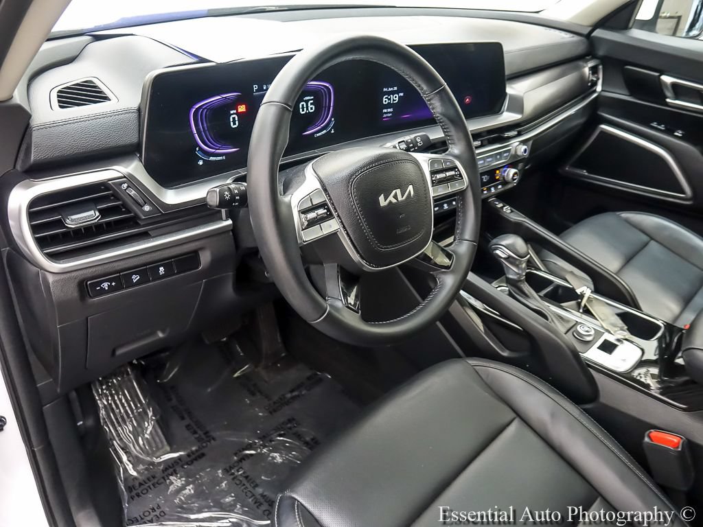 Used 2023 Kia Telluride S w/ S Sunroof Package FWD image 10