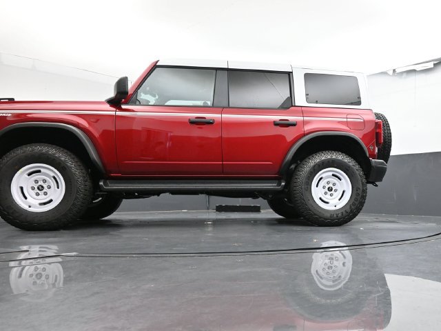Certified 2025 Ford Bronco Heritage Edition AWD/4WD image 28