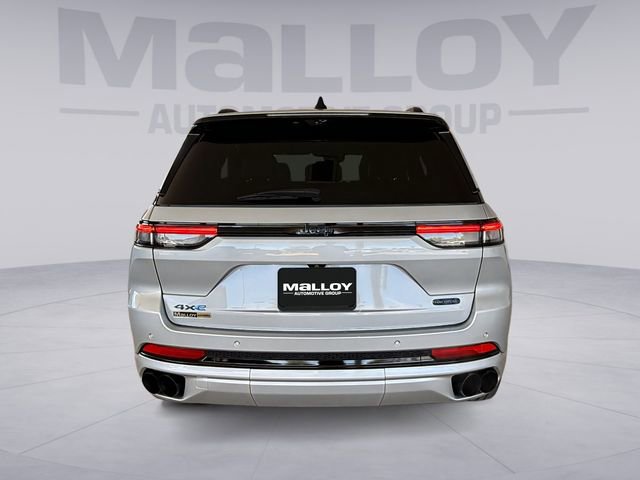 Used 2023 Jeep Grand Cherokee Overland w/ Advanced Protech Group III AWD/4WD image 4