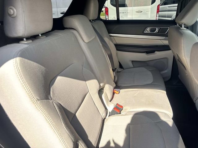 Certified 2019 Ford Explorer XLT image 33