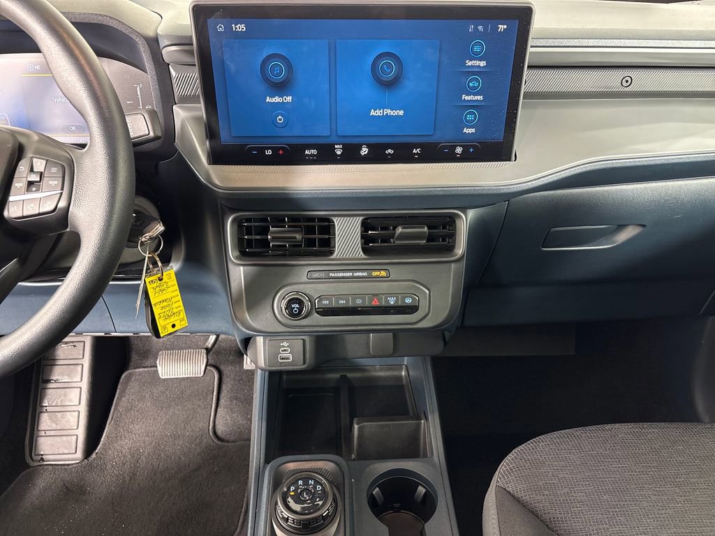 Certified 2025 Ford Maverick XL w/ Equipment Group 102A image 31