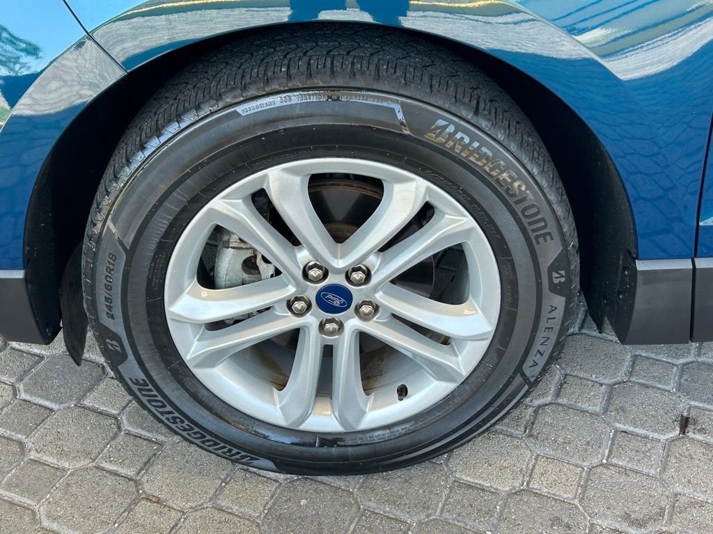 Certified 2020 Ford Edge SEL w/ Cold Weather Package FWD image 16