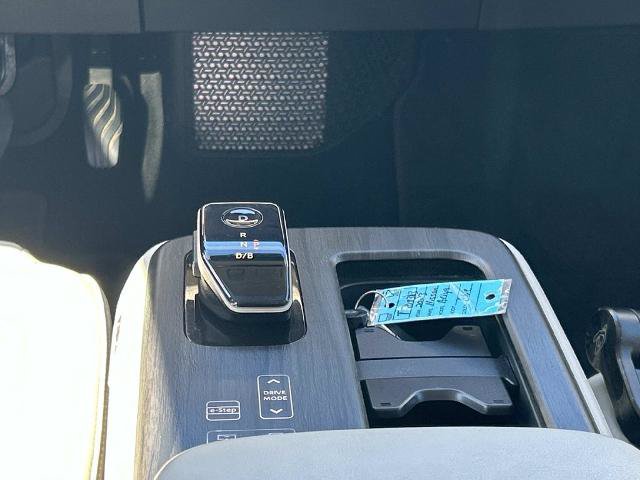 Used 2023 Nissan Ariya AWD image 16