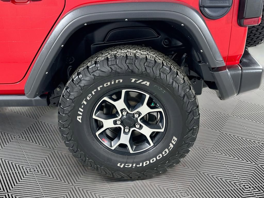 Used 2022 Jeep Wrangler Unlimited Rubicon w/ Cold Weather Group AWD/4WD image 28