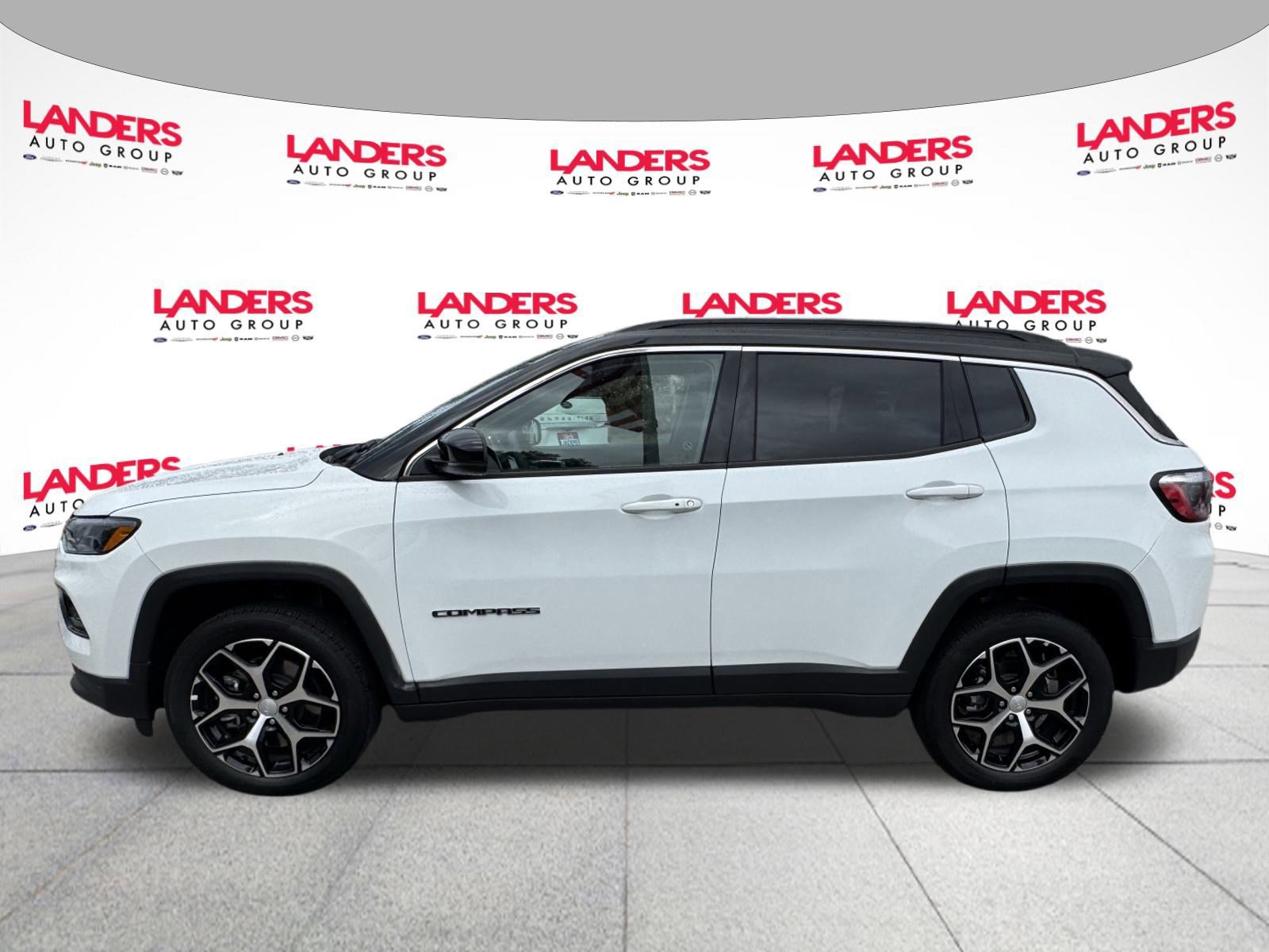 Used 2024 Jeep Compass Limited image 2