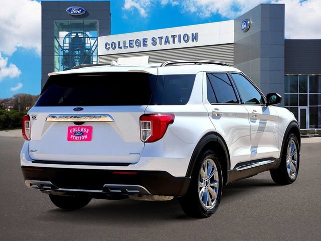 Certified 2020 Ford Explorer XLT w/ Equipment Group 202A image 4