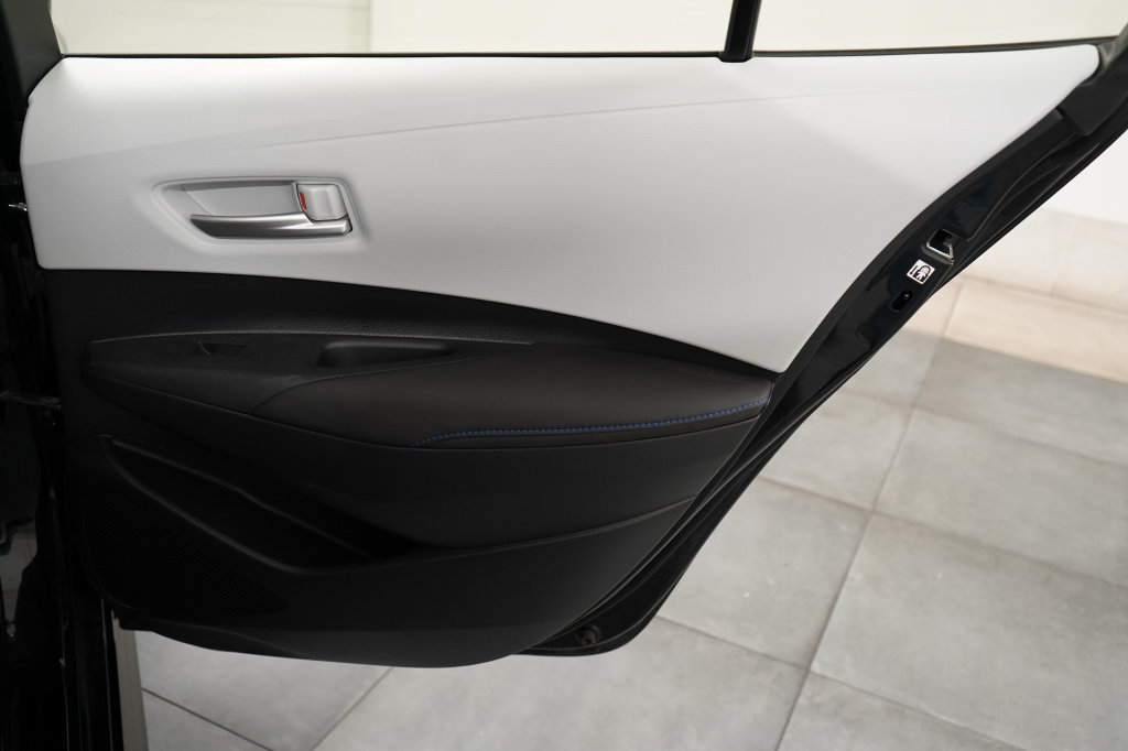 Used 2020 Toyota Corolla SE FWD image 29
