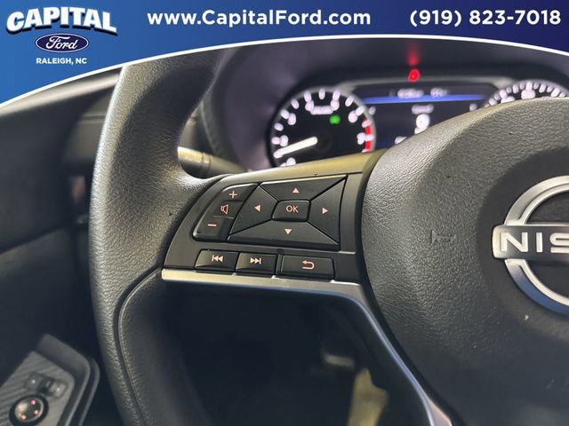 Used 2025 Nissan Sentra SV image 21