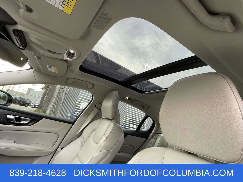 Used 2021 Volvo S60 T5 Momentum w/ Advanced Package image 14
