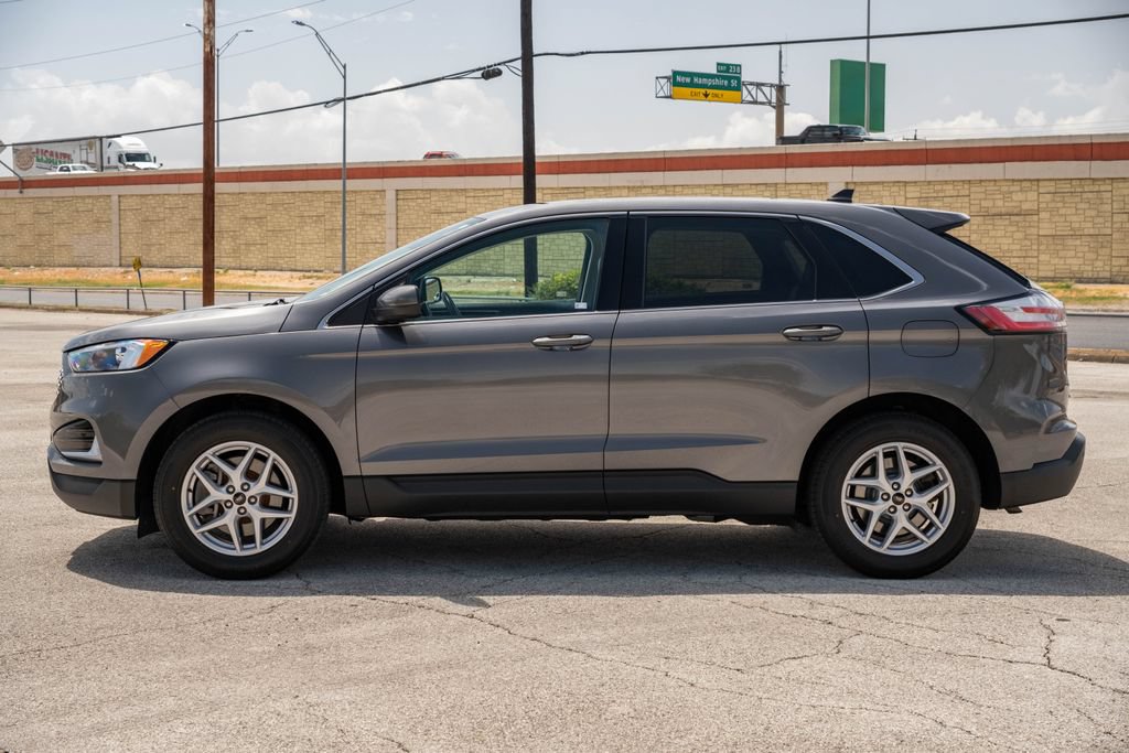 Certified 2024 Ford Edge SEL AWD/4WD image 5