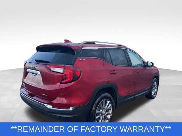 Used 2024 GMC Terrain SLT w/ LPO, Cargo Package image 4