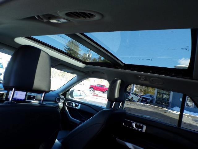 Certified 2022 Ford Explorer XLT w/ Equipment Group 202A image 14