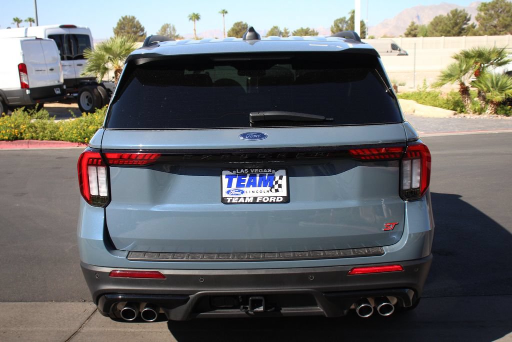 Certified 2026 Ford Explorer ST w/ Sun And Sound Package AWD/4WD image 7