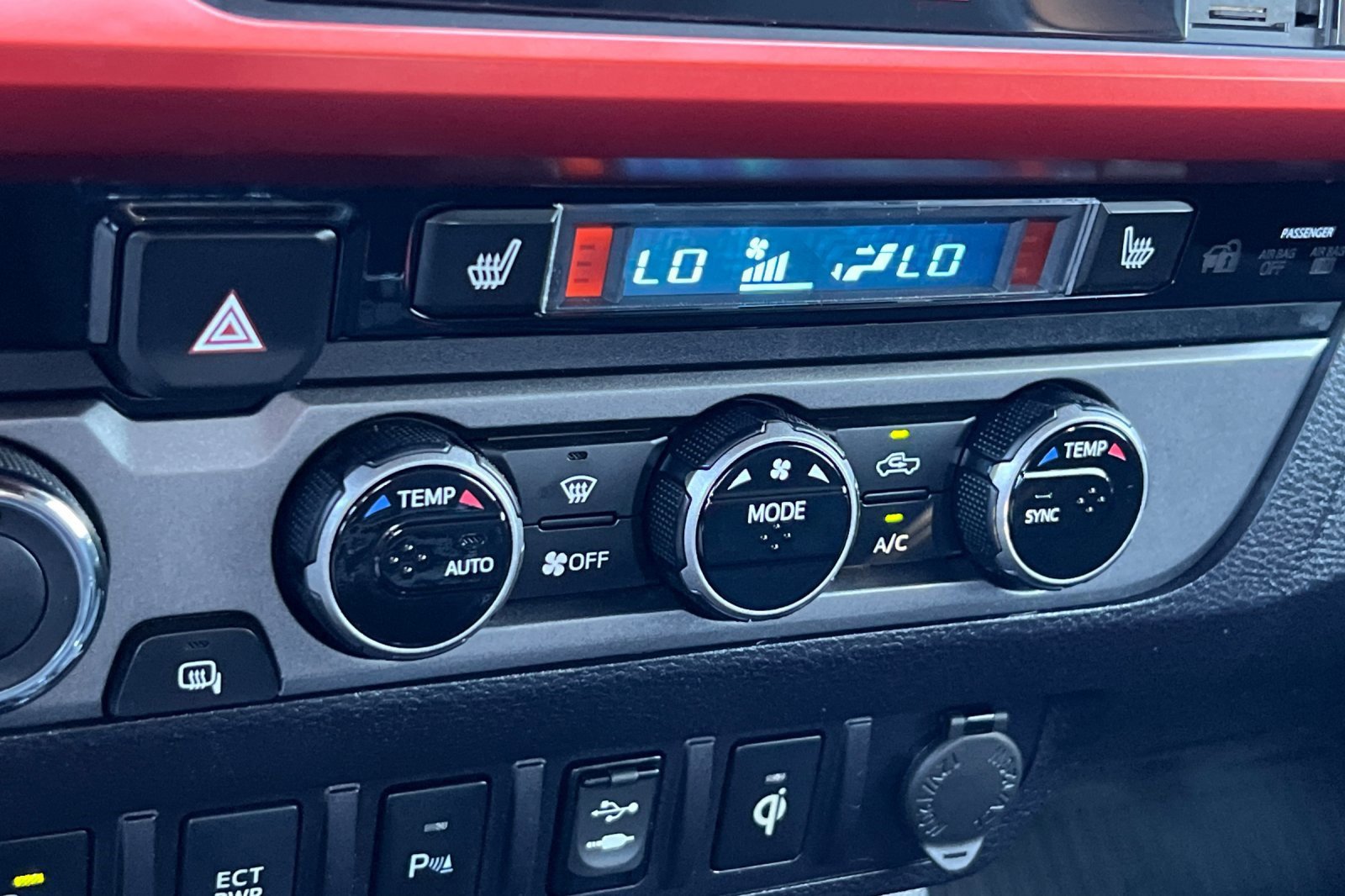 Used 2016 Toyota Tacoma TRD Off-Road image 21