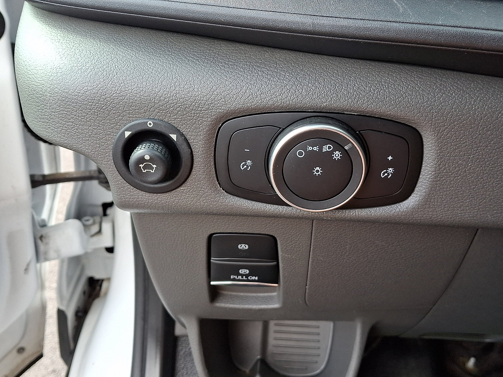 Certified 2023 Ford E-Transit Medium Roof RWD image 25