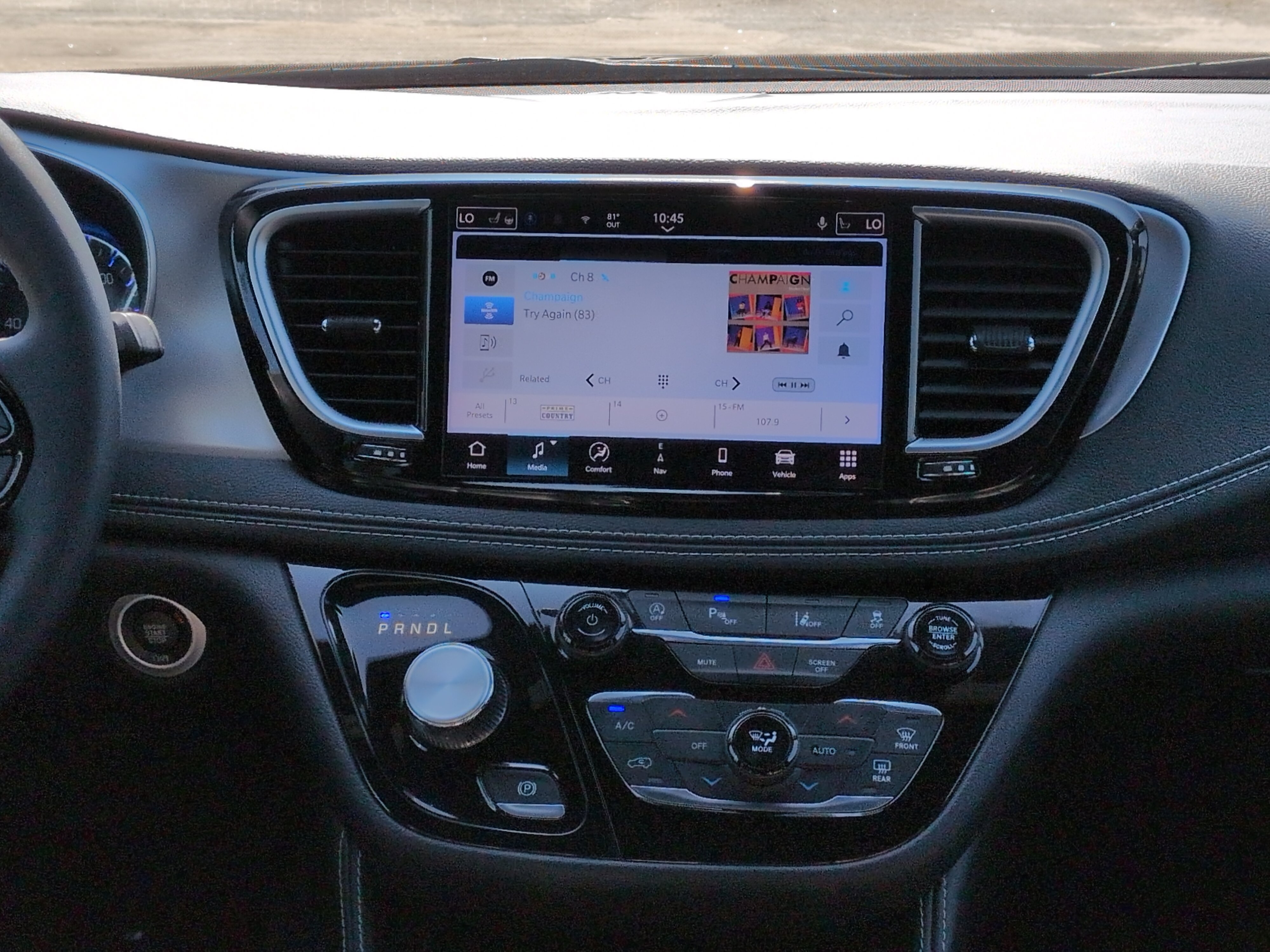 Used 2025 Chrysler Pacifica Limited FWD image 16