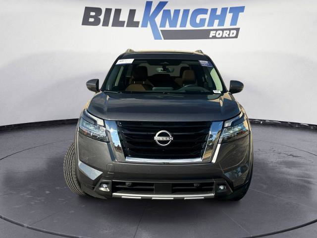 Used 2024 Nissan Pathfinder Platinum w/ Cargo Package image 8