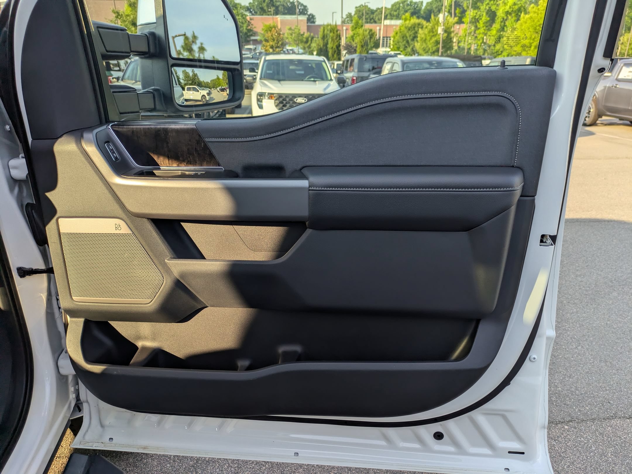 Certified 2025 Ford F250 Lariat w/ Chrome Package AWD/4WD image 43