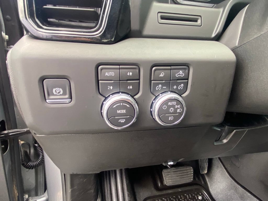 Used 2025 GMC Sierra 2500 AT4 AWD/4WD image 12