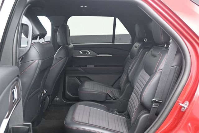 Certified 2025 Ford Explorer ST-Line AWD/4WD image 5