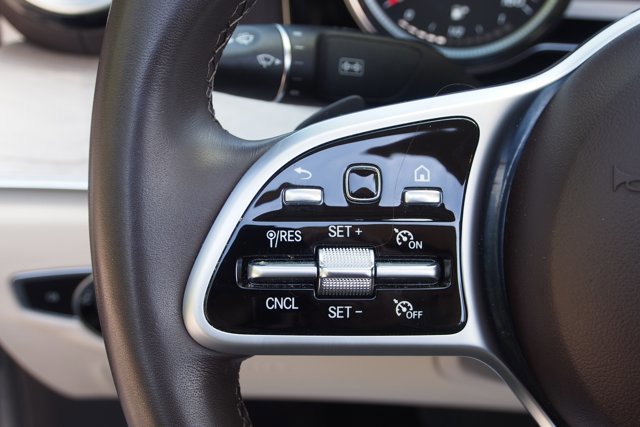 Used 2019 Mercedes-Benz E 450 Cabriolet image 24